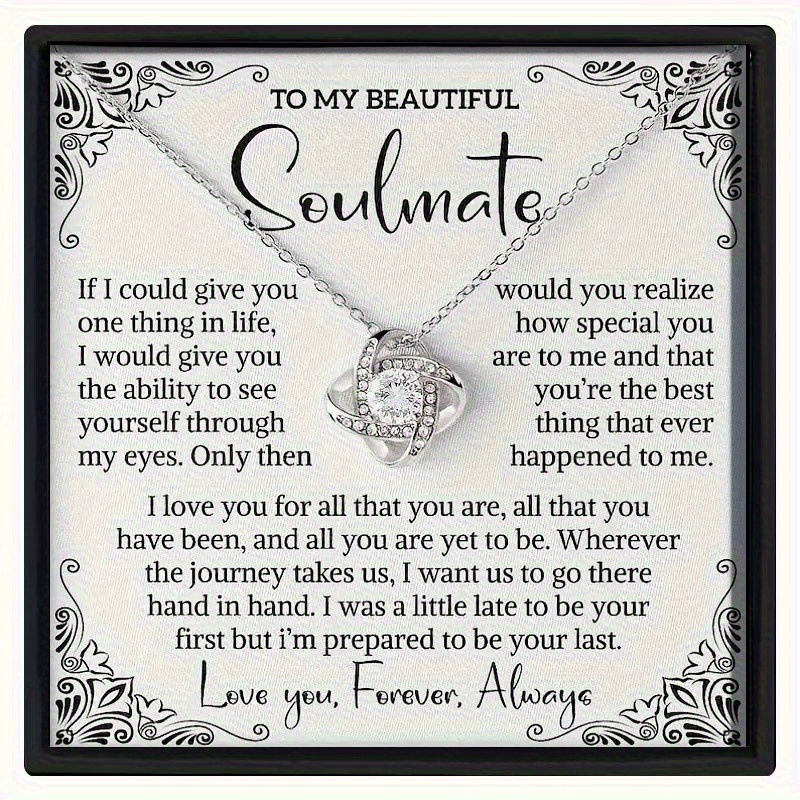 Elegant Fashionable Pendant Necklace with Gift Box